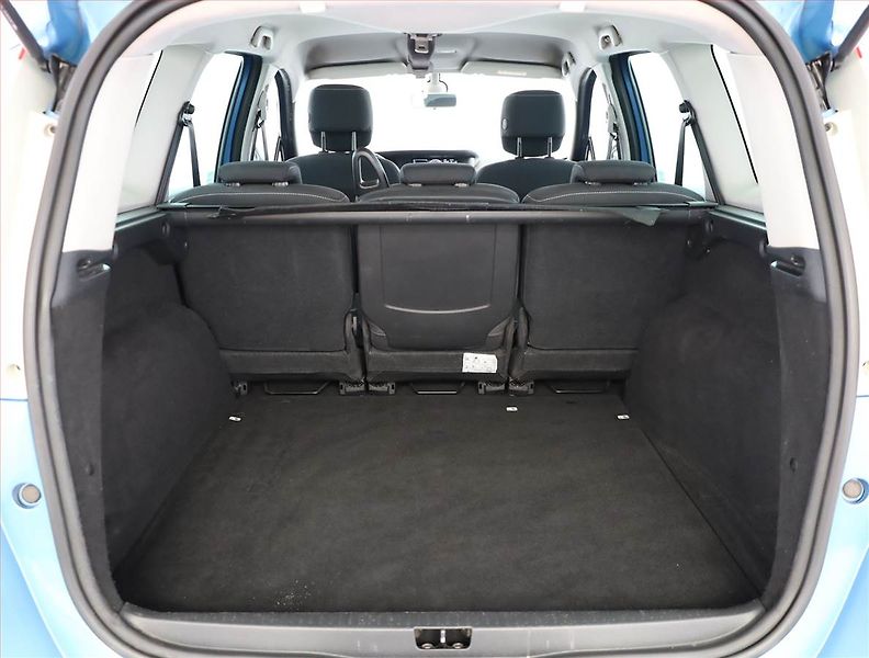 Renault Grand Scénic (2016) 1.2 TCe, Tempomat - fotka 13 z 14