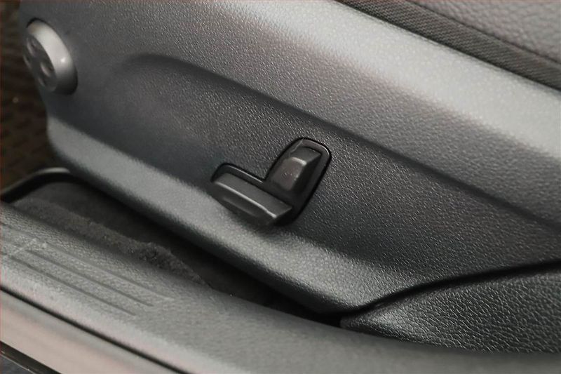 Mercedes-Benz Třídy C (2018) C 220 d, Automat, Serv.kniha - fotka 17 z 20