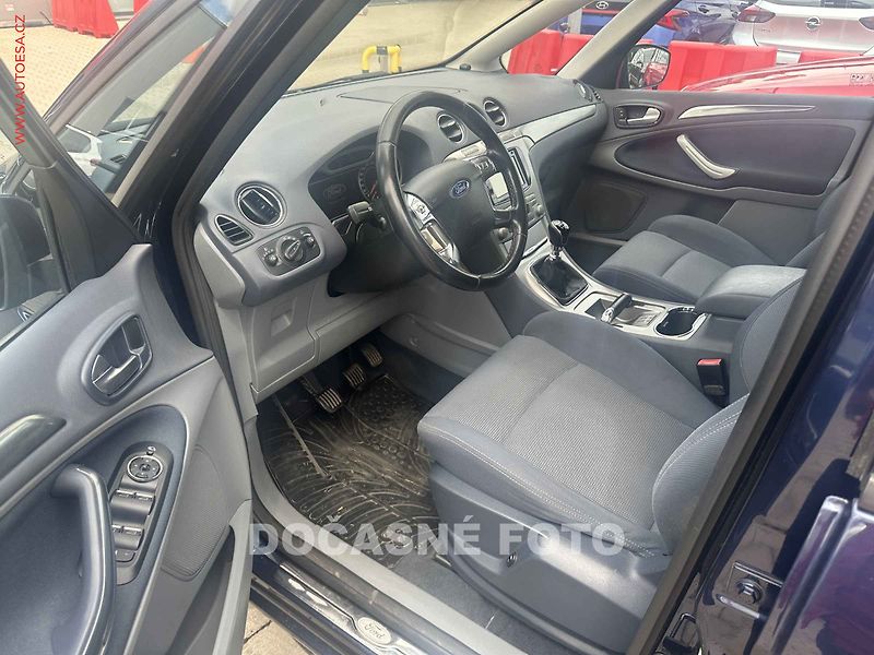 Ford S-MAX (2009) 2.2TDCi, AC - fotka 3 z 3