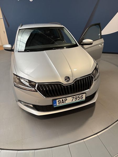 Škoda Fabia 1.0 TSI 70kW Ambition Combi To - fotka 5 z 14