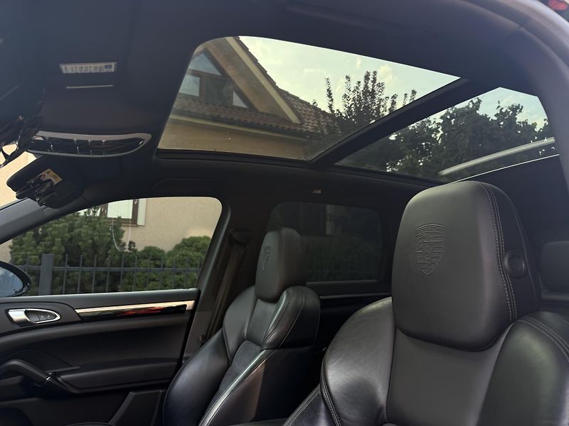 Porsche Cayenne (2018) - fotka 13 z 13