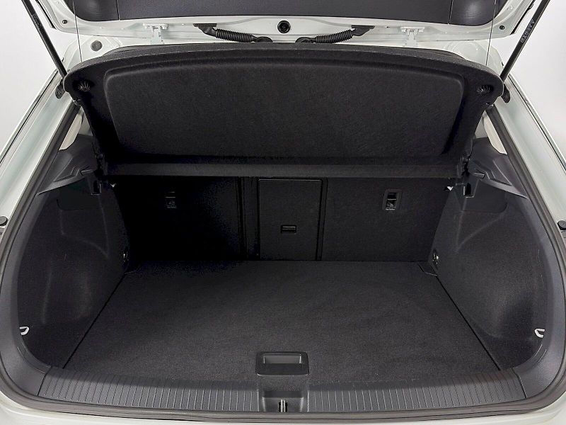 Volkswagen T-Roc (2025) Life GOAL 1.0 TSI 85kW - fotka 27 z 27