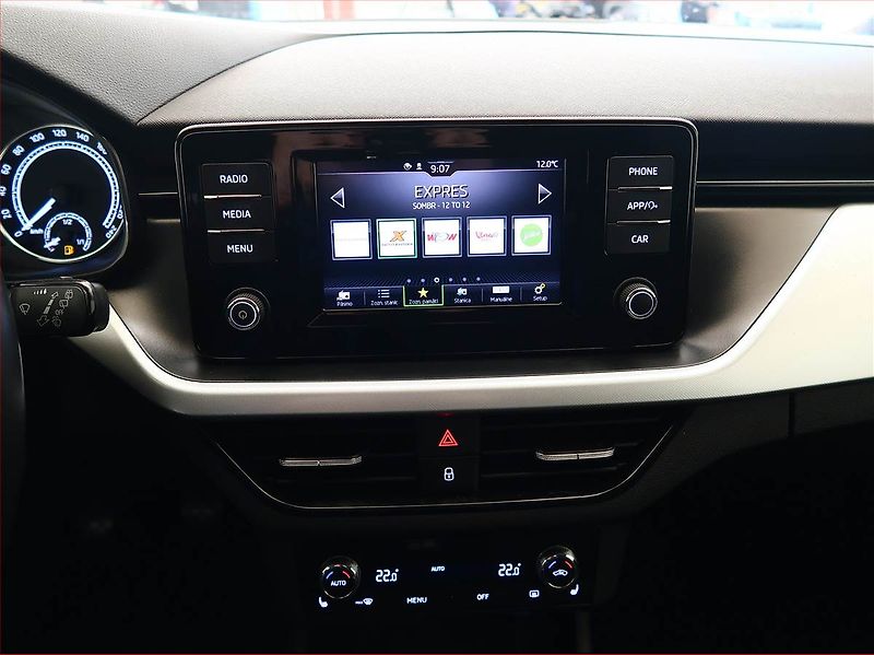 Škoda Scala (2019) Ambition 1.6 TDI, Tempomat - fotka 12 z 16