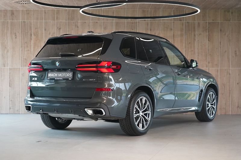 BMW X5 30d xDrive,Ventilace,Pano,H/K - fotka 9 z 48