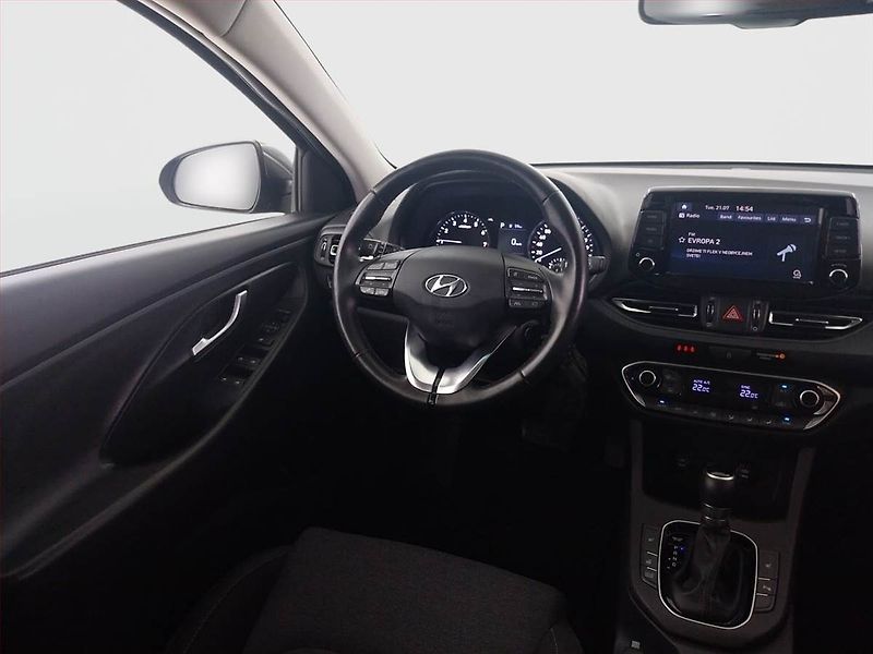 Hyundai i30 (2023) Smart 1.0 T-GDI - fotka 7 z 18