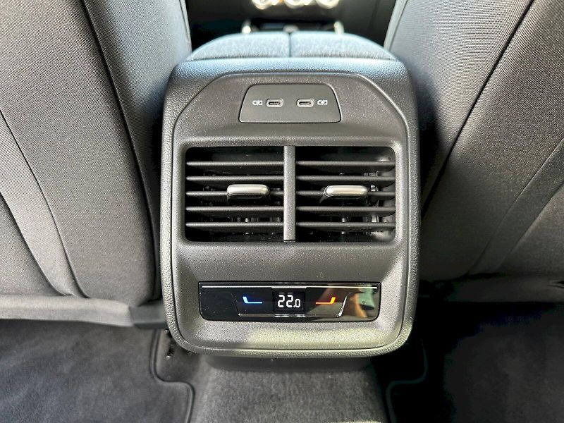 Škoda Superb (2025) 2,0 TDI / 110 KW / DSG / Selec - fotka 26 z 30