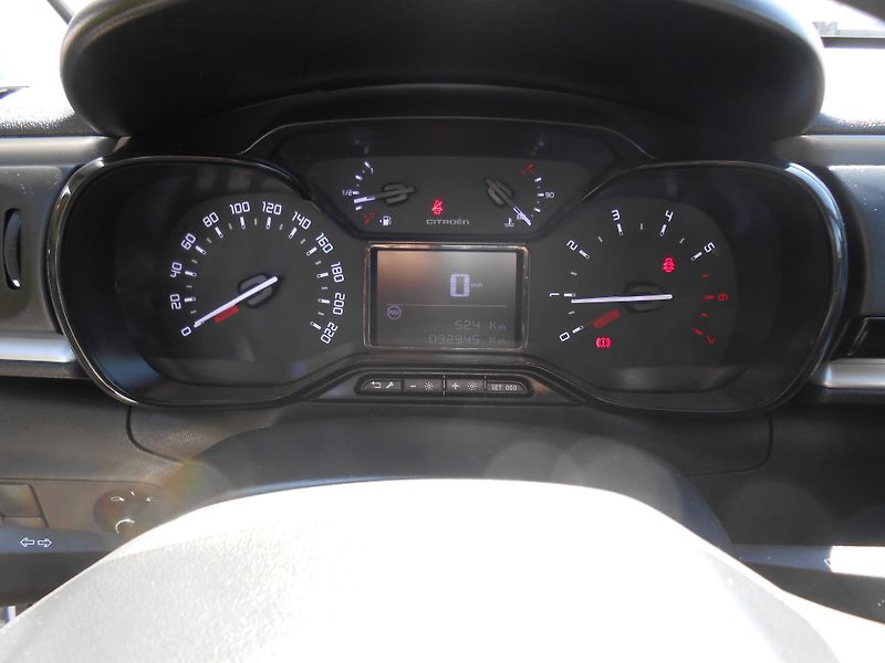 Citroën C3 1.5HDi,6kvalt, Full led - fotka 31 z 40