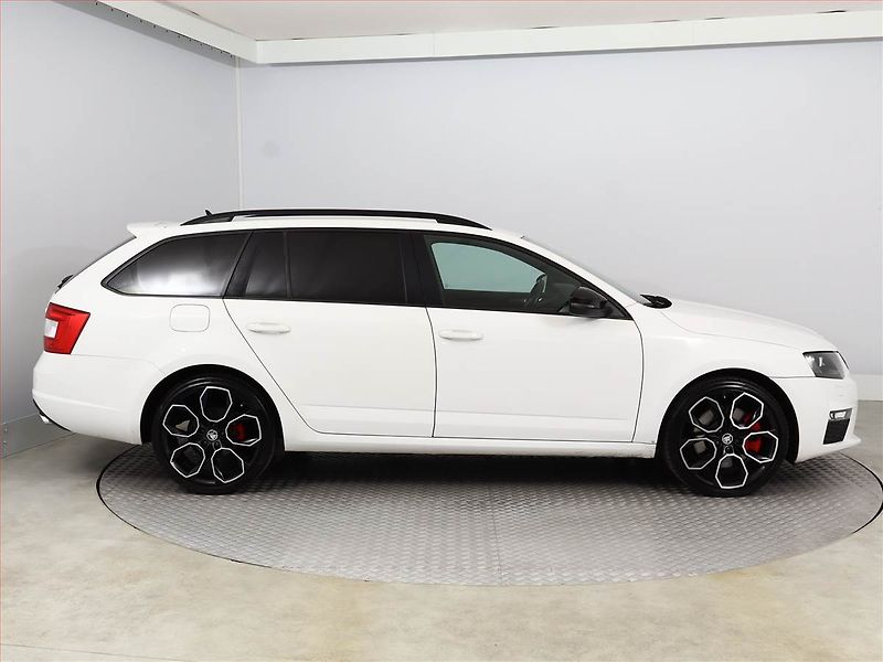 Škoda Octavia (2013) RS 2.0 TDI, Automat - fotka 6 z 20