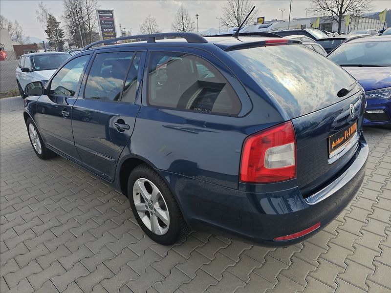 Škoda Octavia II 1,2TSi 77KW Family - fotka 8 z 46