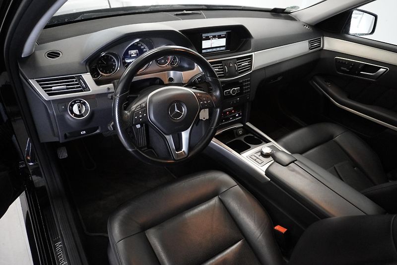 Mercedes-Benz Třídy E (2013) E200 CGI AUTOMAT - fotka 18 z 35