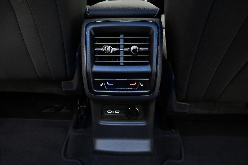 Škoda Kodiaq 1,5 TSI iV 150kW DSG Selection - fotka 23 z 34