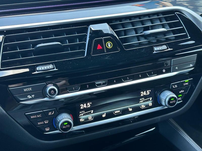 BMW Řada 5 540D xDrive M-Sport, SoftClose - fotka 19 z 19