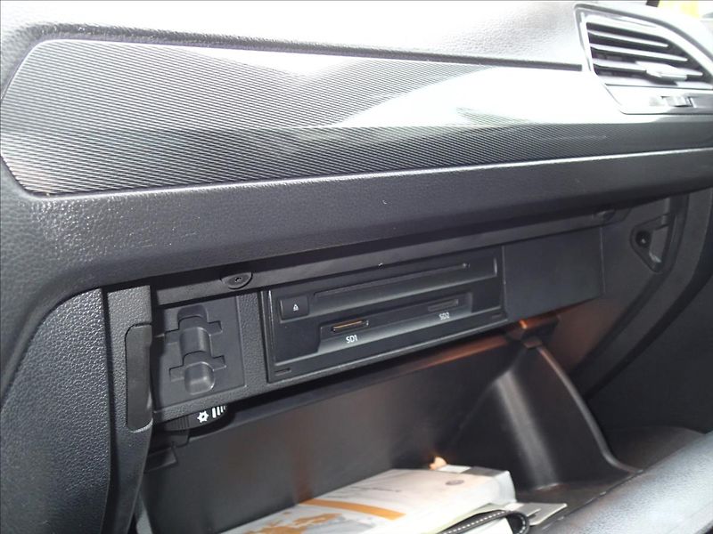 Volkswagen Tiguan 2,0 ČR, 4x4, Tažné - fotka 53 z 73
