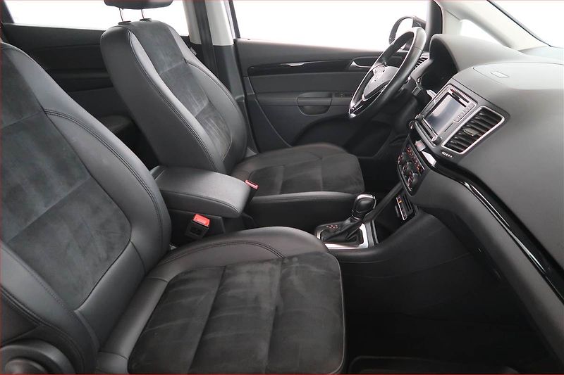 Volkswagen Sharan (2021) 1.4 TSI - fotka 9 z 18