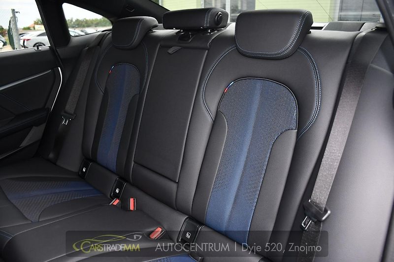 BMW Řada 2 218d M-SPORT 1M ČR TAŽNÉ - fotka 14 z 49