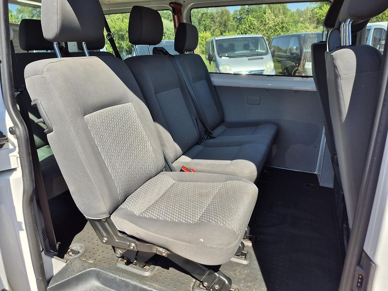 Volkswagen Transporter (2011) 2.0Tdi 9Míst Klima  - fotka 16 z 25