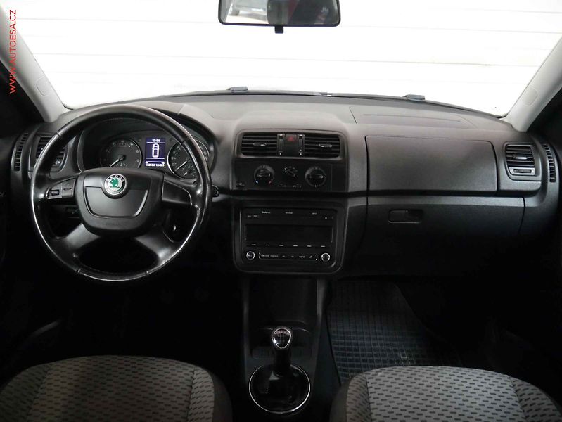 Škoda Roomster (2011) 1.4i, AC, TZ, park.čidla - fotka 8 z 14