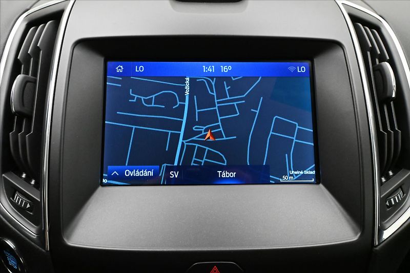 Ford S-MAX 2,0 EcoBlue 140 kW AT8 Titaniu - fotka 19 z 30