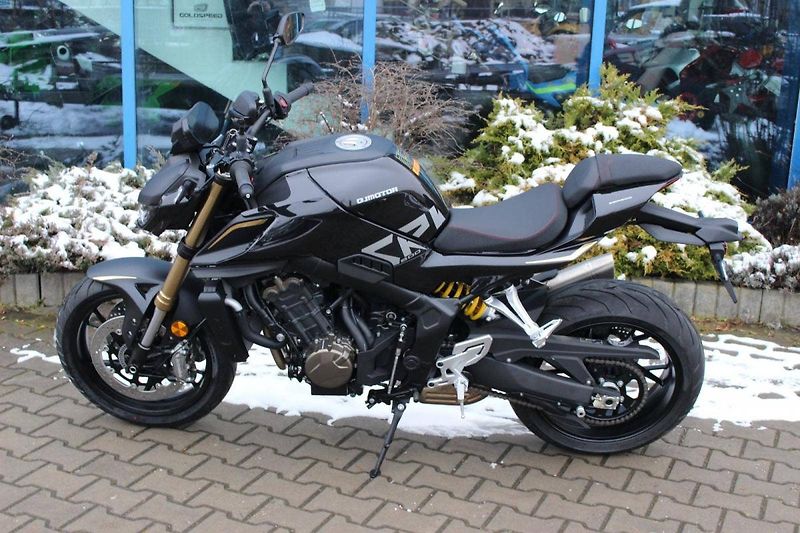 QJ Motor (2026) SRK 800 NOVINKA  2026   možnos - fotka 10 z 11