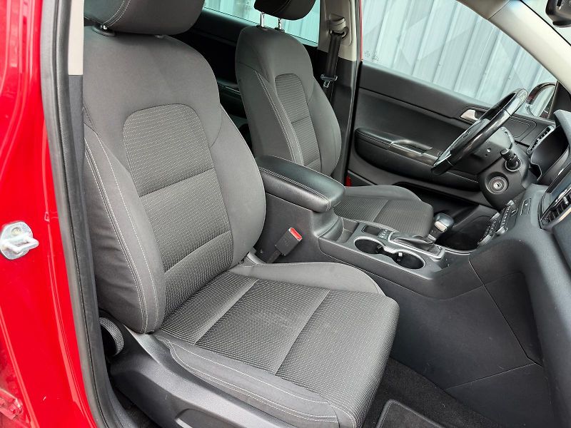 Kia Sportage 1,7 CRDi 4x2 Dynamic - fotka 27 z 35
