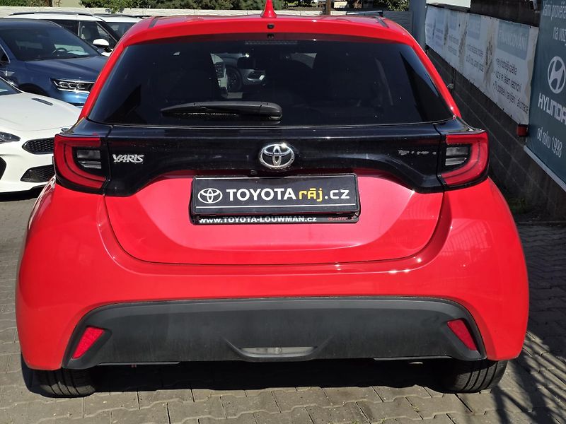 Toyota Yaris 1.5-V ZÁRUCE-1.MAJITEL-AUTOMAT - fotka 9 z 11