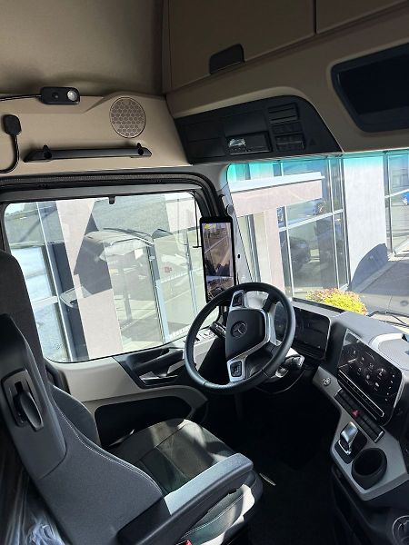 Mercedes-Benz Actros (2026) 1848 LS 4x2 - fotka 5 z 8