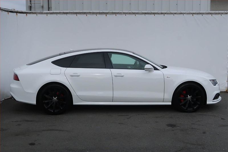 Audi A7 (2015) S-Line 3.0 BiTDI, 4X4 - fotka 6 z 32