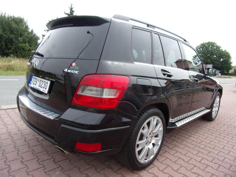 Mercedes-Benz GLK (2009) 350 CDI V6 4MATIC TEMP AC - fotka 10 z 36