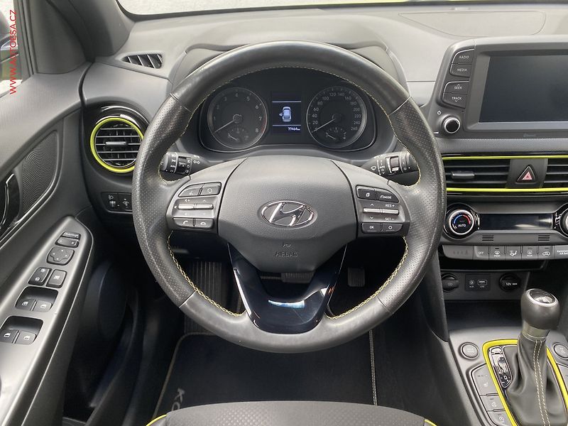Hyundai Kona (2019) 1.6 T-GDI 4x4, 2.maj,ČR, AT - fotka 11 z 17