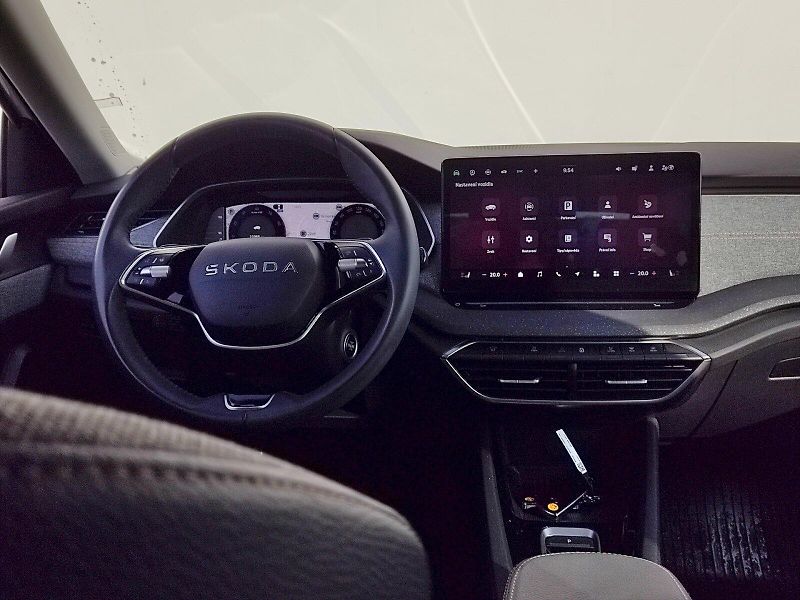 Škoda Octavia (2025) Top Selection 1,5 Tsi 110 Kw D - fotka 6 z 39