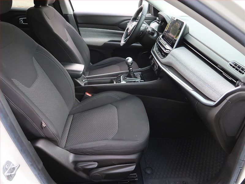 Jeep Compass (2022) 1.3 T-GDI, Serv.kniha - fotka 9 z 18