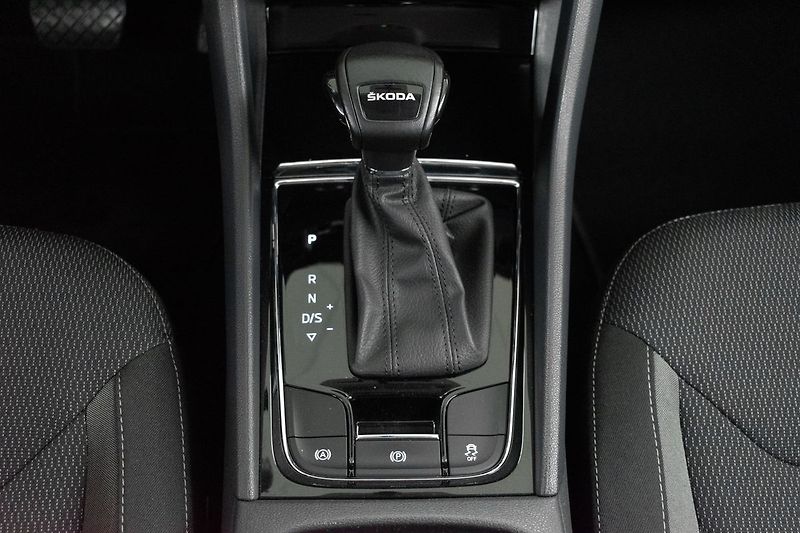 Škoda Kodiaq 2.0 TDI 110 DSG*TAŽNÉ*WEBASTO* - fotka 22 z 44