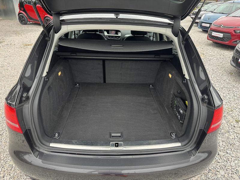 Audi A4 Avant 2.0TDi,rezervace - fotka 30 z 54