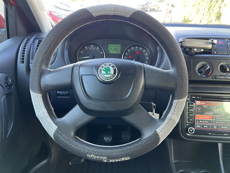 Škoda Fabia 1.2i 44kw KLIMA NAVI PŮVOD ČR - fotka 12 z 34