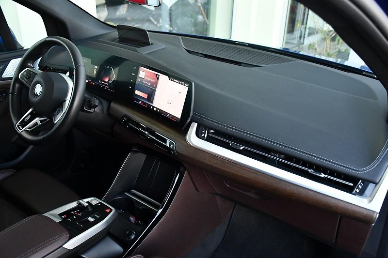 BMW Řada 2 218d M-SPORT TAŽNÉ 1M 3LZÁRUKA - fotka 17 z 45