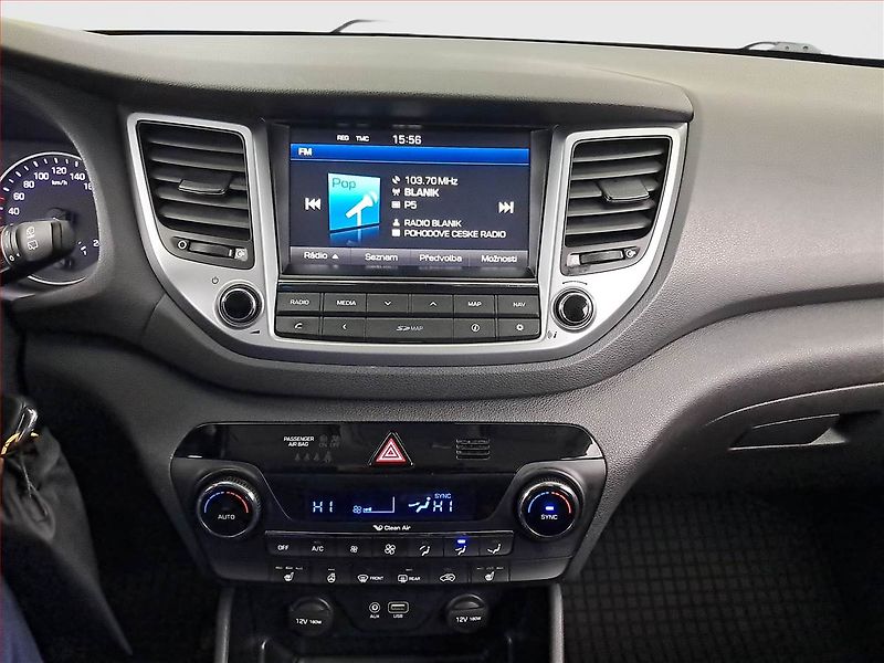 Hyundai Tucson (2016) Trikolor 1.7 CRDi, Navi - fotka 12 z 15