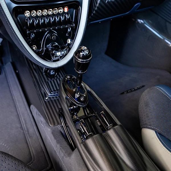 Pagani Huayra (2018) Limitovaná série BC s V12 - fotka 17 z 19