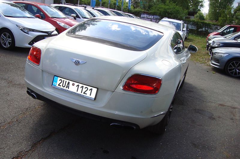Bentley Continental GT (2013) V8 Twin Turbo - fotka 7 z 40