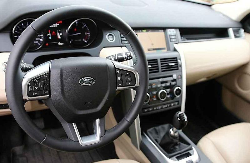 Land Rover Discovery Sport.