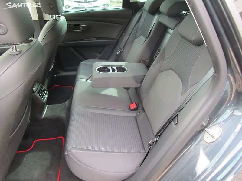 Seat Leon 1,5TSI-DSG-110KW-NOVÝ OLEJ - fotka 10 z 26