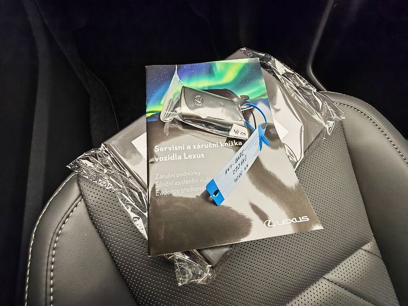 Lexus NX 350h 350h PRESTIGE - fotka 45 z 45