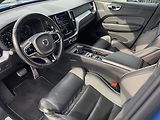 Volvo XC60 B4 AWD R-Design H&K, TZ - náhled 7
