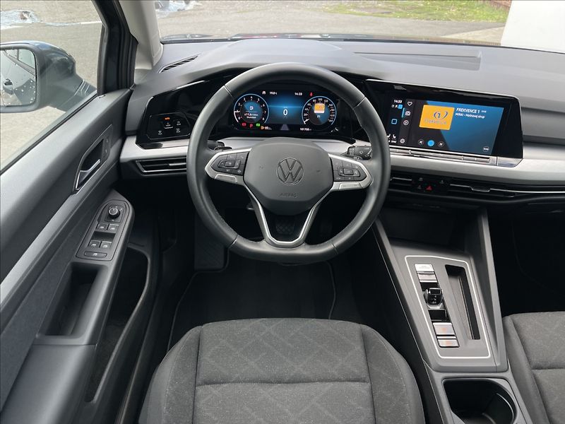 Volkswagen Golf Variant 1,5 eTSI DSG Life Kamera+KESSY - fotka 7 z 23