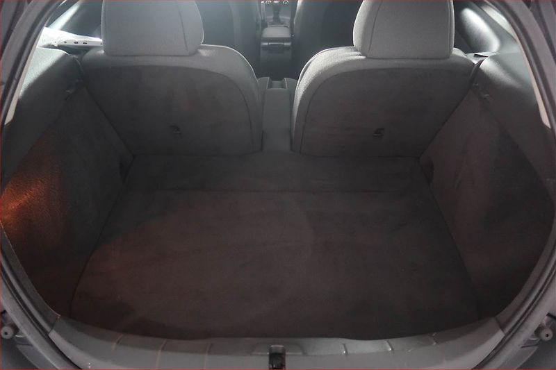 Volvo C30 (2007) 1.6 D, nová STK, v provozu - fotka 13 z 14