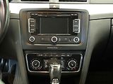 Škoda Superb (2015) 2.0TDI, DSG, xenon - náhled 8