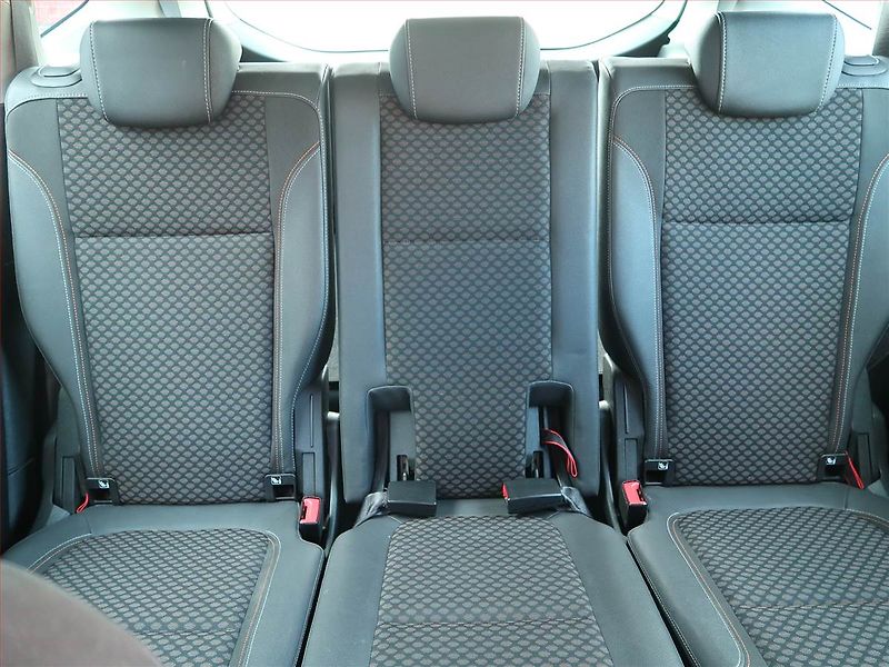 Opel Zafira (2017) 1.4 Turbo, LPG, 7 míst - fotka 10 z 21
