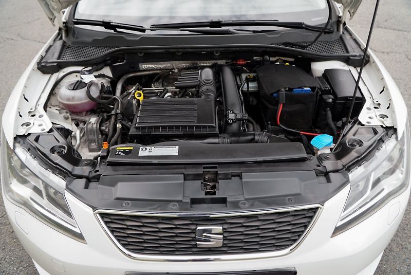 Seat Leon 1.4 TSI STYLE nové rozvody - fotka 33 z 33
