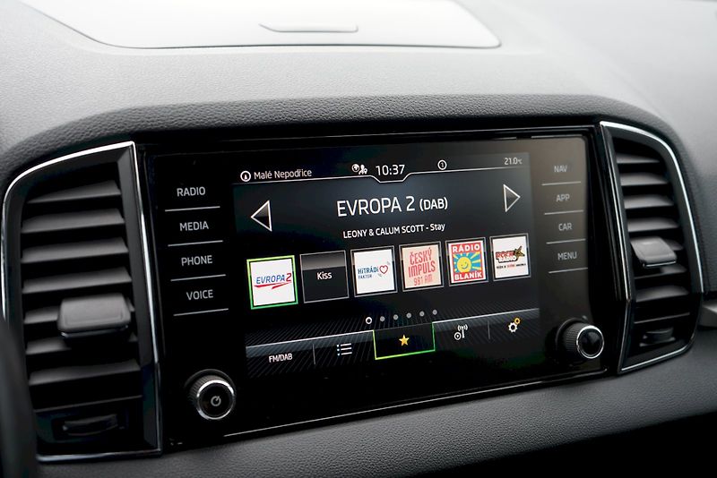Škoda Karoq (2021) TDI 110 kW DSG Ambition 4x4 - - fotka 12 z 27