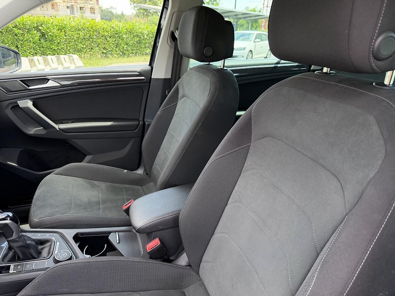 Volkswagen Tiguan (2022) 2.0 tsi 140 kw/4x4/záruka/DPH - fotka 16 z 21