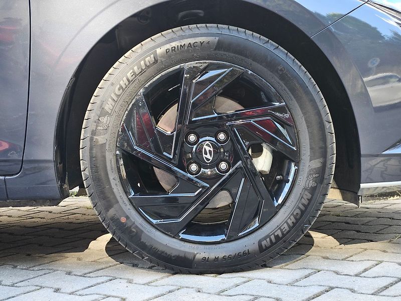 Hyundai i20 1,0 T-GDi 66kW, GO Plus! MR26 - fotka 9 z 32